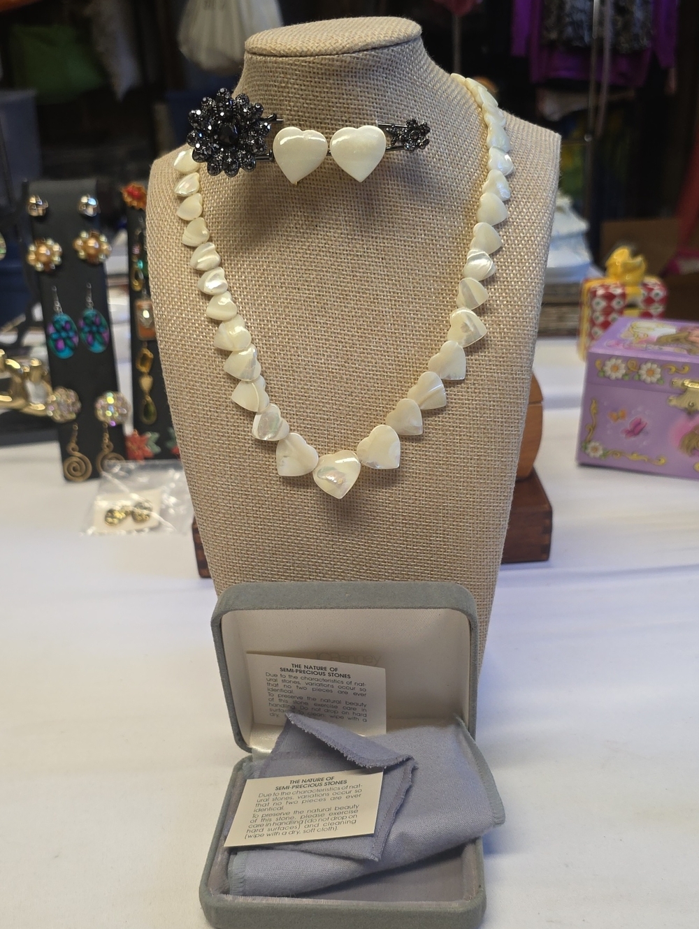 Vintage JCPenney Mother of Pearl Heart Necklace Set with Box
